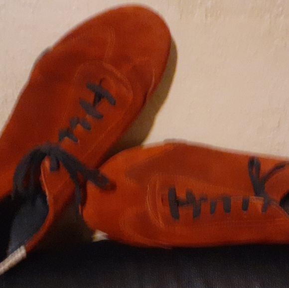 Red suede shoes!! - Picture 4 of 4